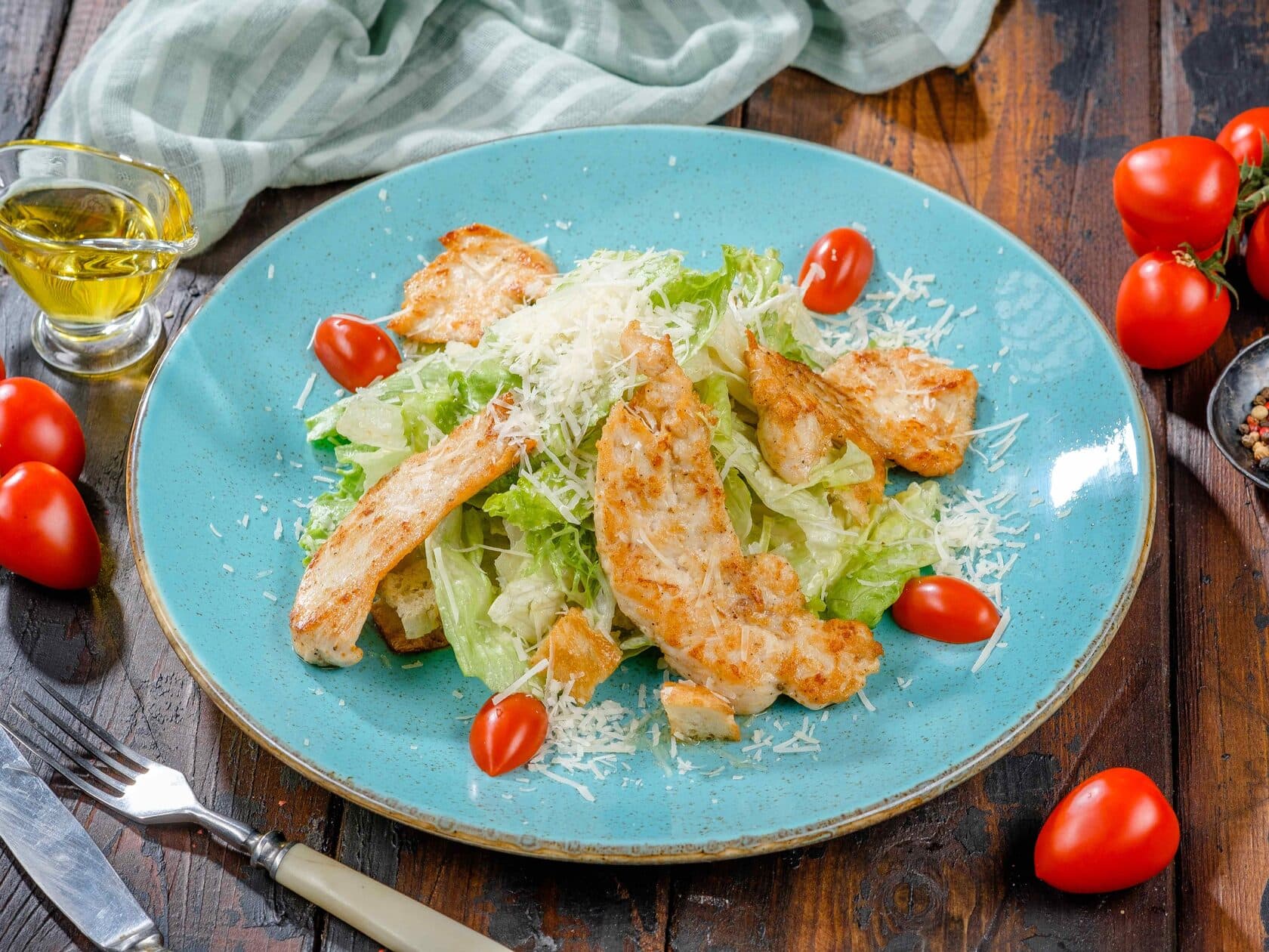 Салат «Цезарь куриный»