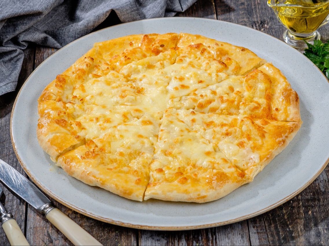 Хачапури по-мегрельски с грушей